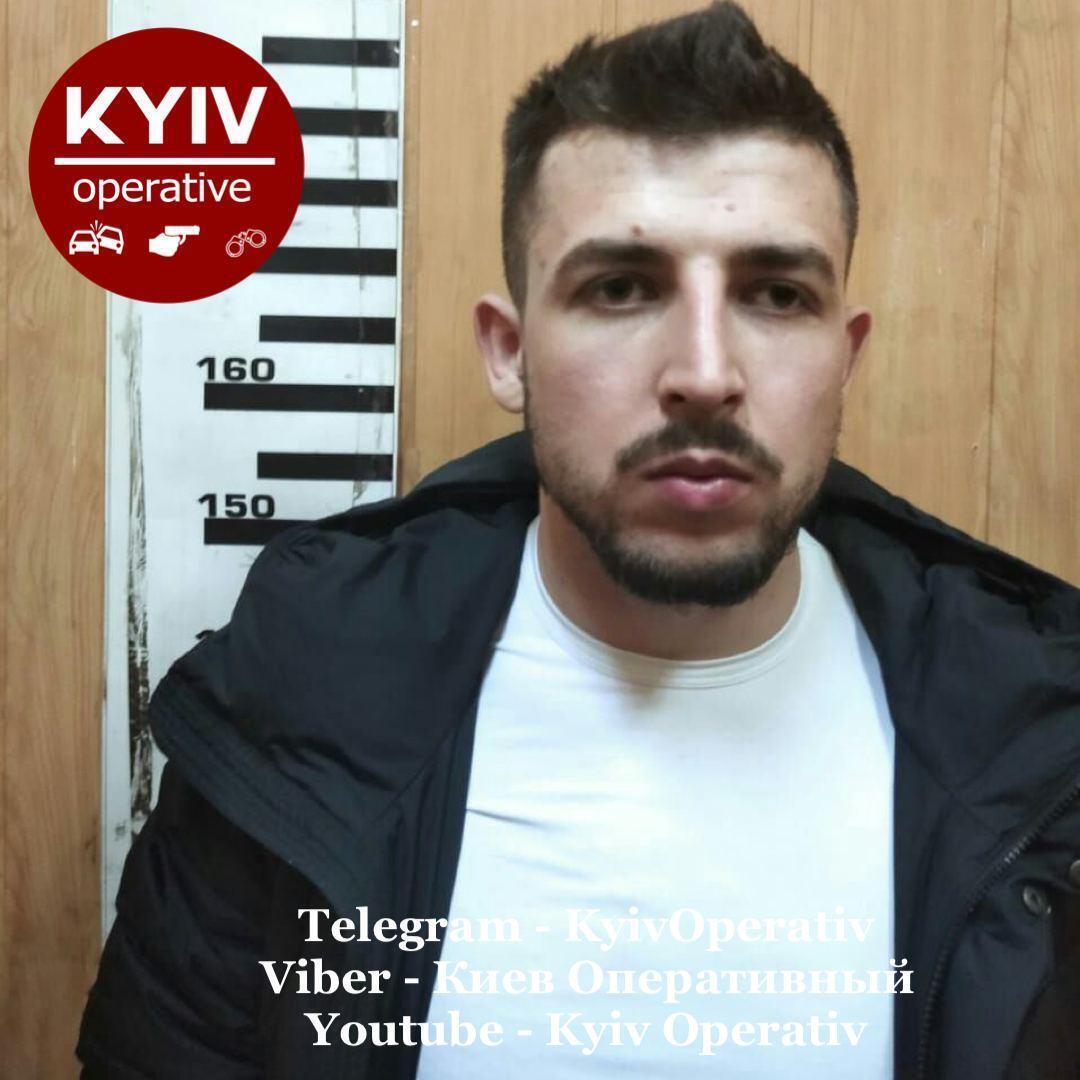 25-летний Назарий Мельник стрелял в полицейского в Киеве qehidzriqzkiquekmp