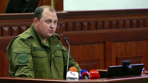 Театр марионеток: с кем делятся глава Калмыкии Хасиков и мэр Элисты Трапезников?
