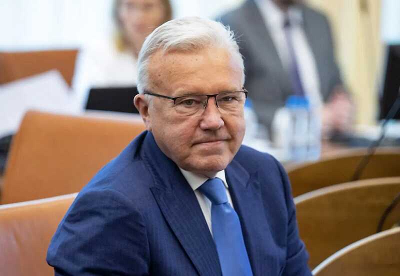 Сенатор Александр Усс объявил о завершении политической карьеры и уходе из Совфеда