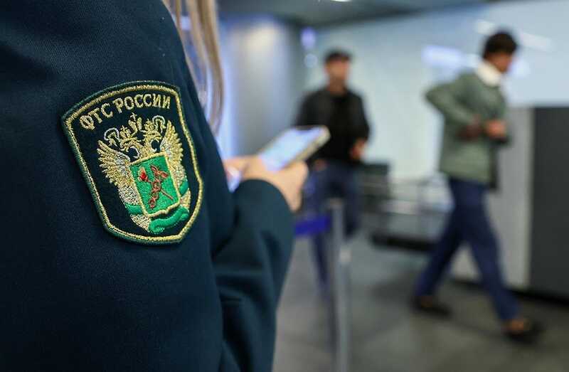 Как замруководителя ФТС монополизирует контрабанду через Шереметьево